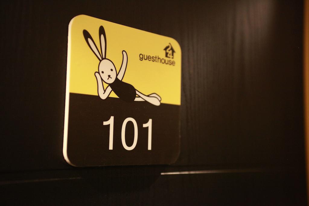 24 Guesthouse Jongno Tower Seoul Bagian luar foto
