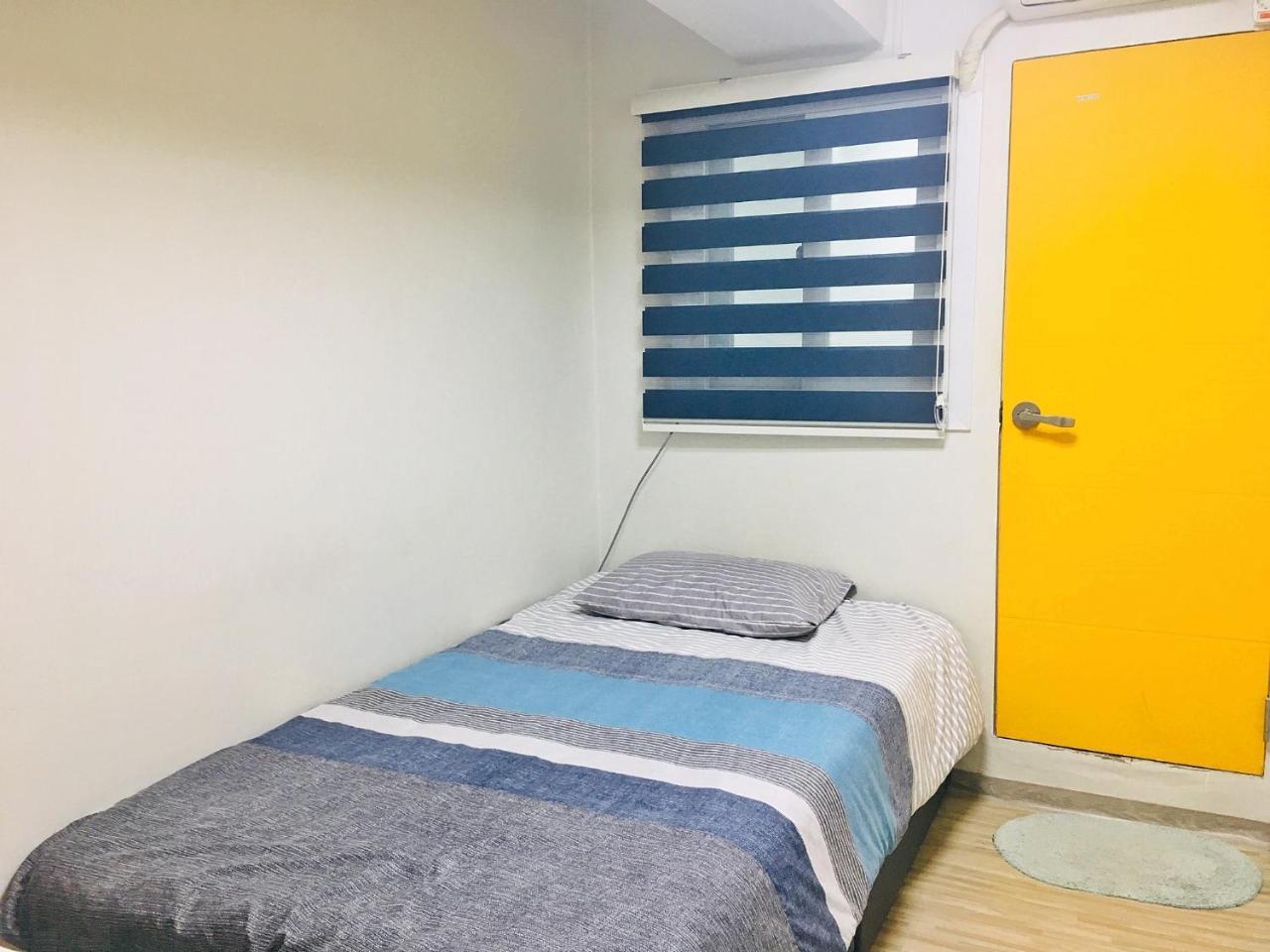 24 Guesthouse Jongno Tower Seoul Bagian luar foto